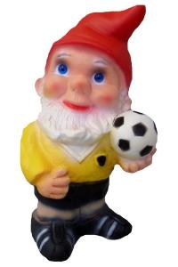Kleine tuinkabouter voetballer