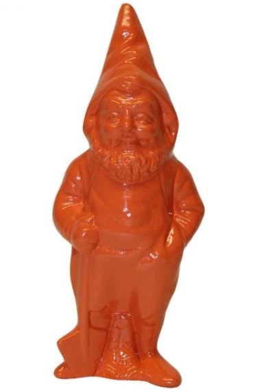 Hippe oranje tuinkabouter van terracotta